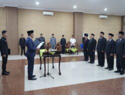 Bupati Pringsewu Lantik Pimpinan Baru PERUMDA Air Minum dan BAZNAS, Dorong Peningkatan Mutu Pelayanan Publik