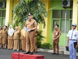 SMK Negeri 3 Metro Gelar Upacara Bendera di Pimpin Langsung Oleh Wali Kota Bambang Iman Santoso