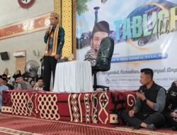 Ribuan Warga hadiri Safari Dakwah di Masjid Taqwa, Wali Kota Metro Sambut Baik Kedatangan Ustadz Abdul Somad