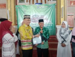 Walikota Metro Bambang Bagikan 2.500 Bingkisan Saat Menutup Syiar Ramadan 1447 H / 2026 M