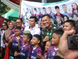 Memperingati Hari Juang TNI, Wakil Ketua Komisi I DPRD Provinsi Lampung, Ade Utami Ibnu Menghadiri Acara Pembukaan Kejuaraan Renang BABINSA 21 Cup 