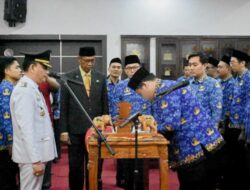 Walikota Metro Bambang Serahkan 86 SK CPNS Resmi Jadi PNS di 2026, Awal Baru Pengabdian Untuk Kota Metro