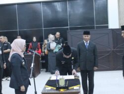 Tingkatkan Pelayanan Masyarakat, Bupati Ela Siti Nuryamah Lantik Pejabat Eselon II di Lingkungan Pemda